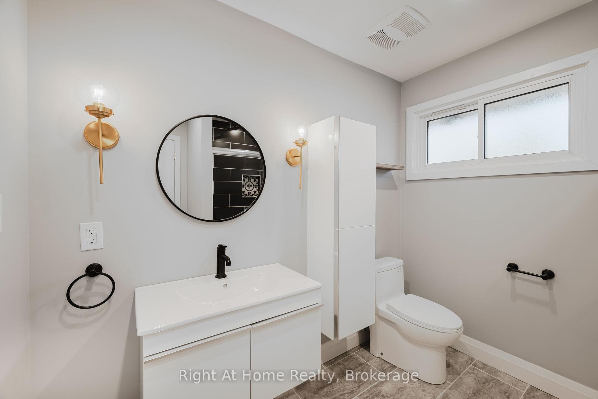 12 Northwood Drive Unit Main photo 23