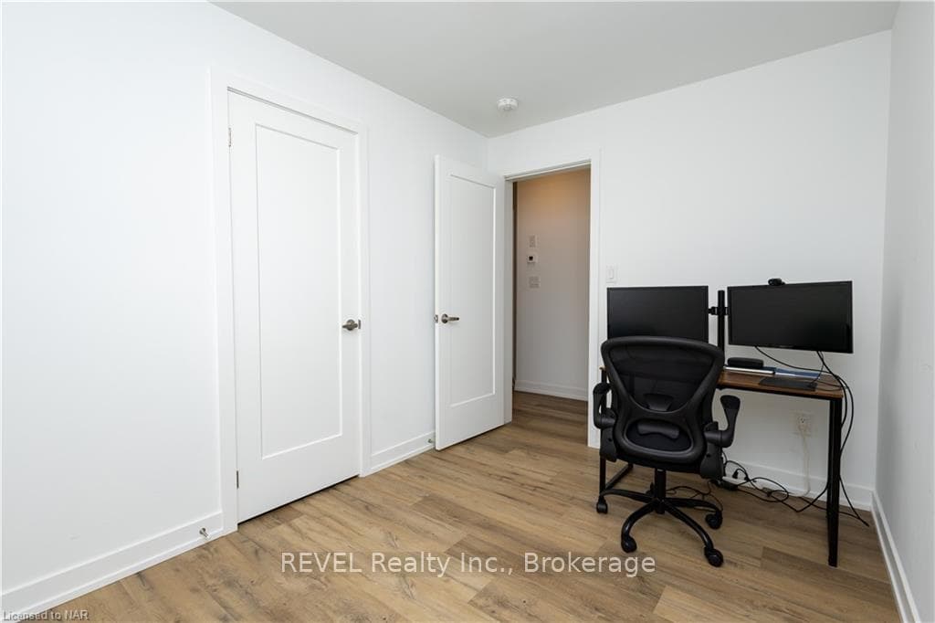 4263 FOURTH AVE Avenue Unit 211 photo 14