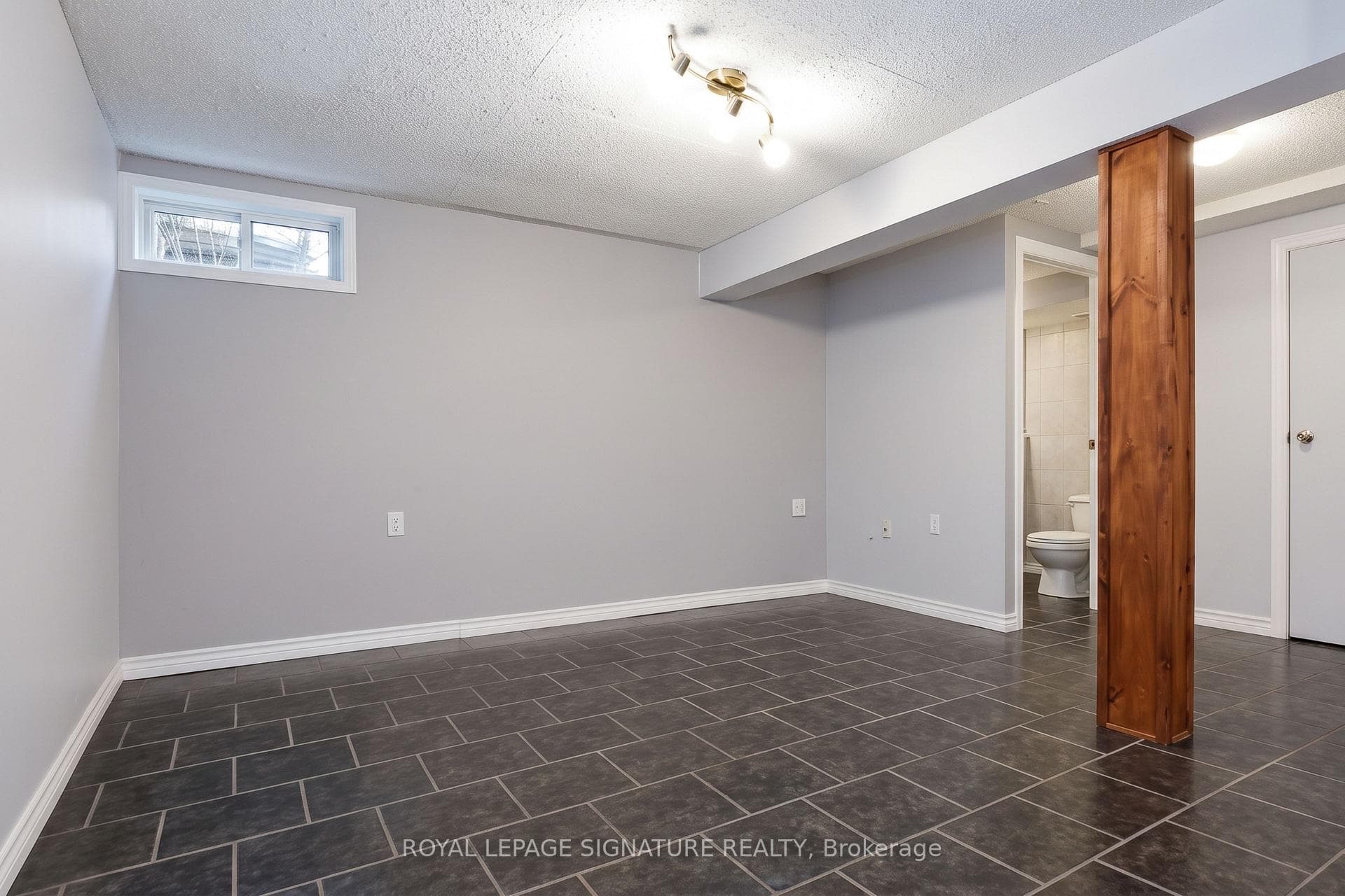 98 Falconer Drive Unit 41 photo 13