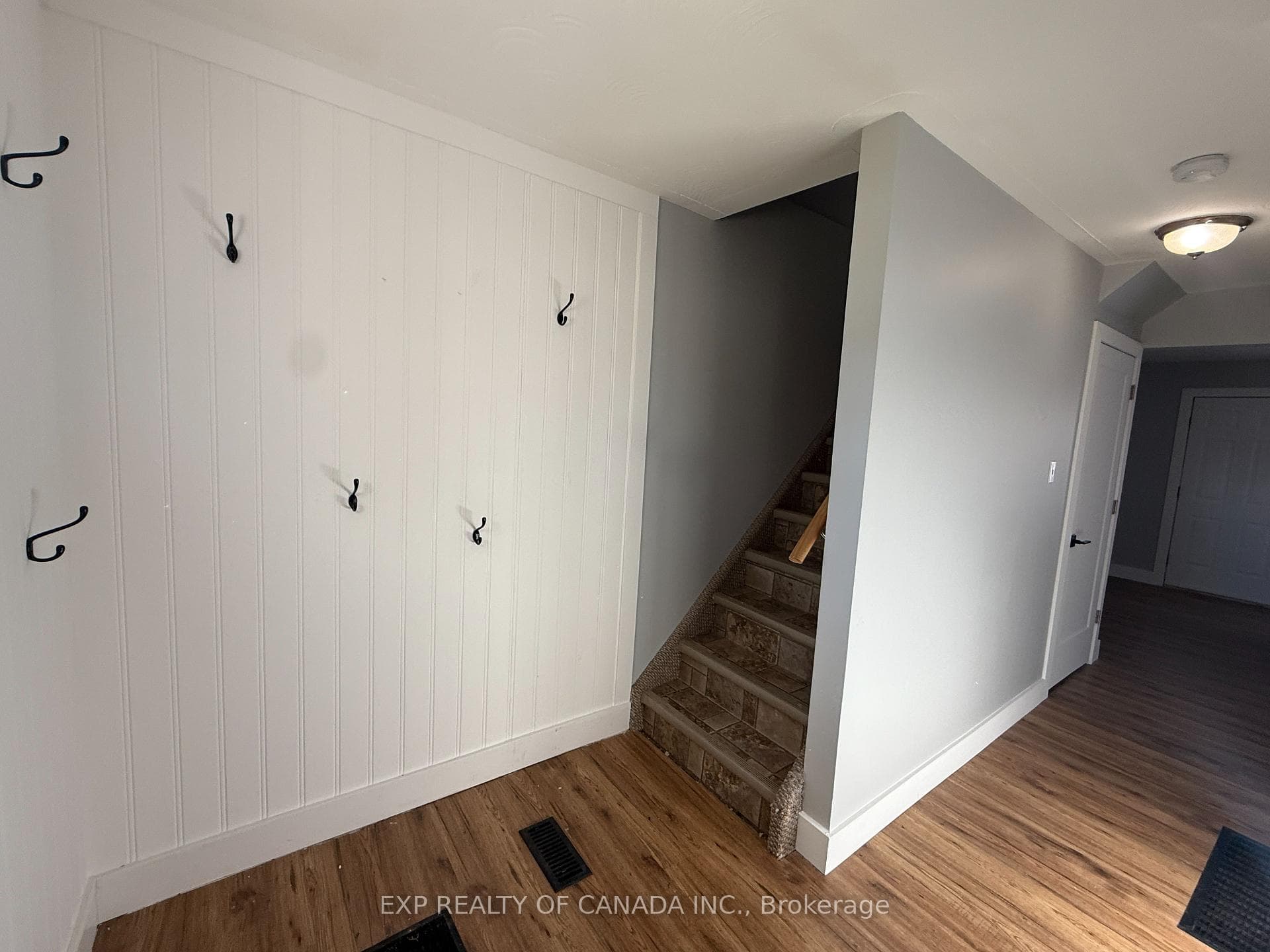 424 Louise Avenue photo 10