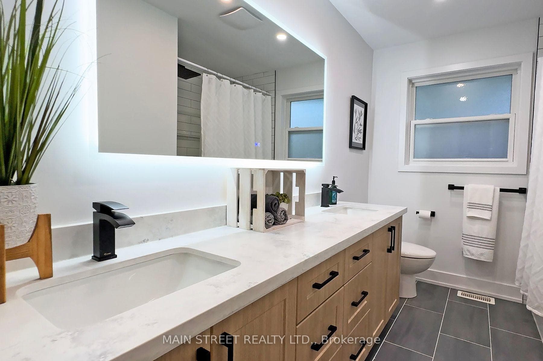 Main Bathroom - New reno