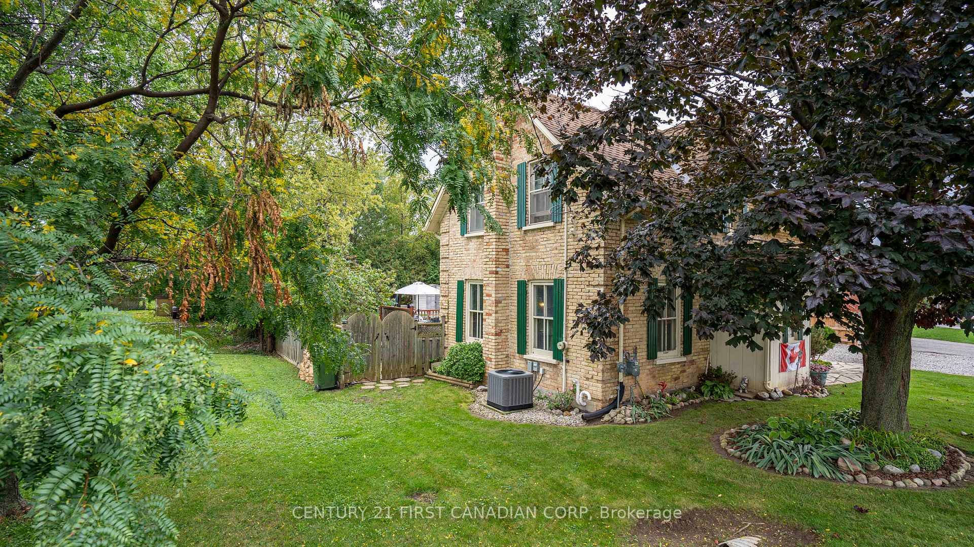 1 Fairview Avenue photo 5