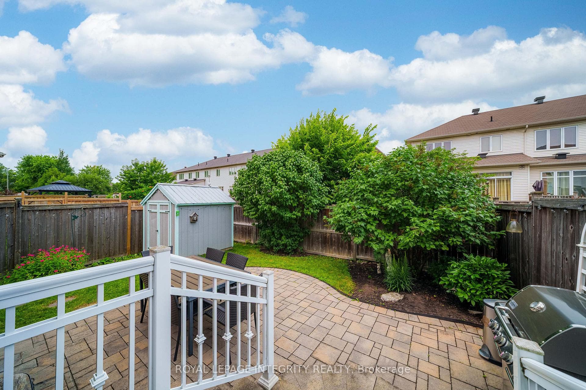 748 Bowercrest Crescent photo 44