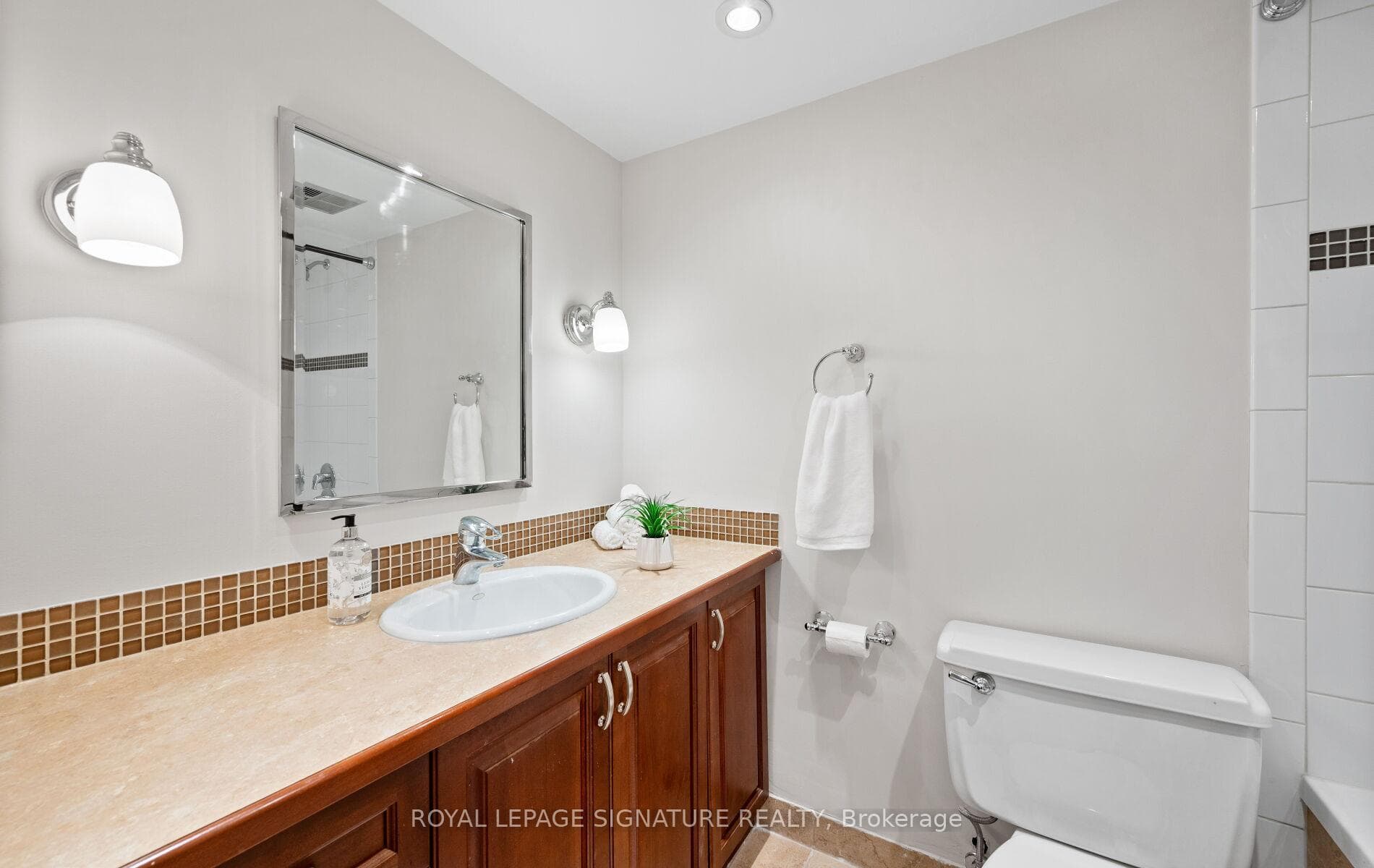 main washroom with deep bathtub