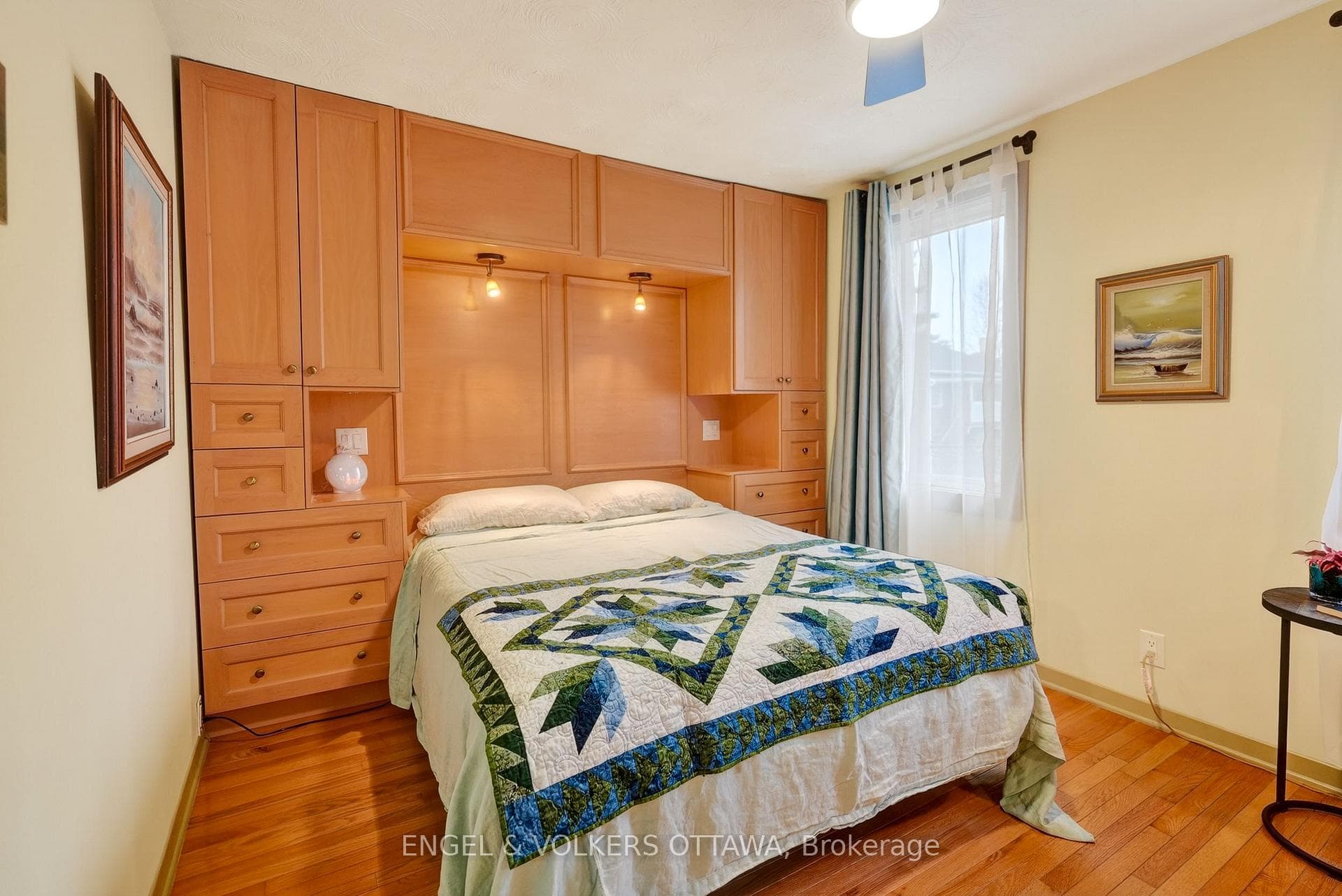 381 Montfort Street photo 20