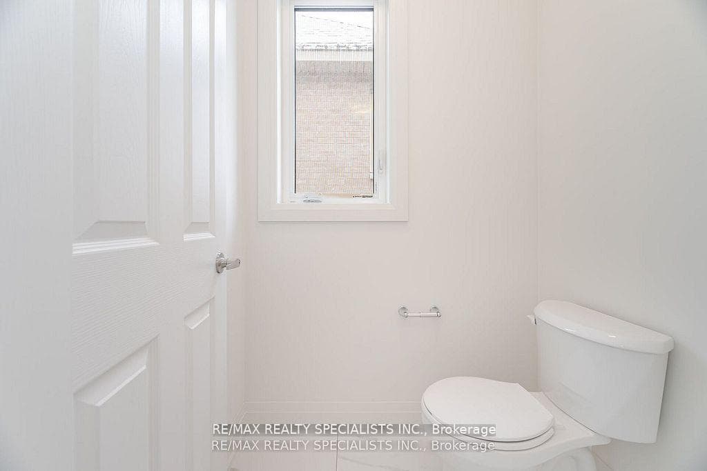 54 Marigold Boulevard photo 19