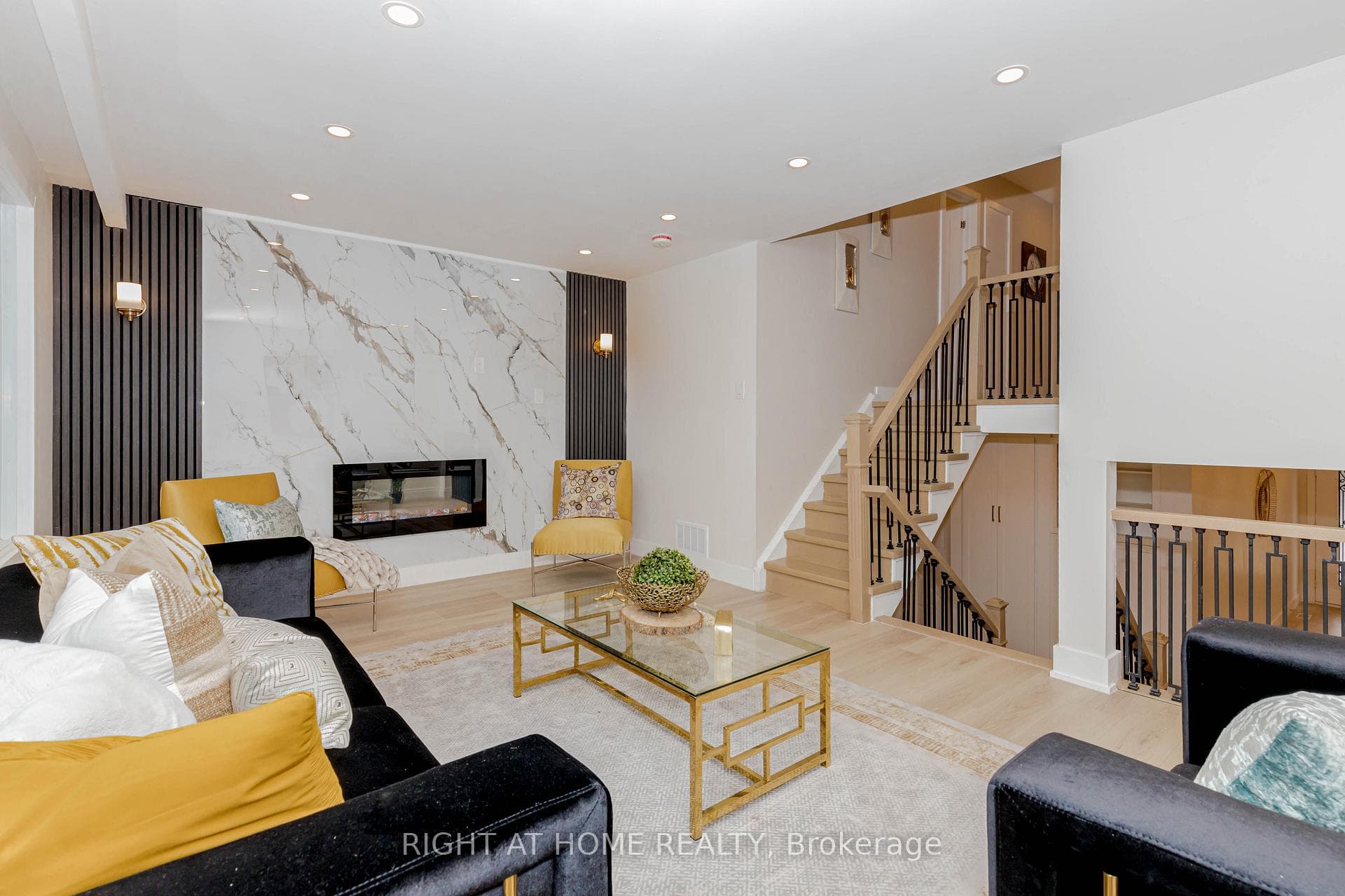 6 Bryant Court photo 23