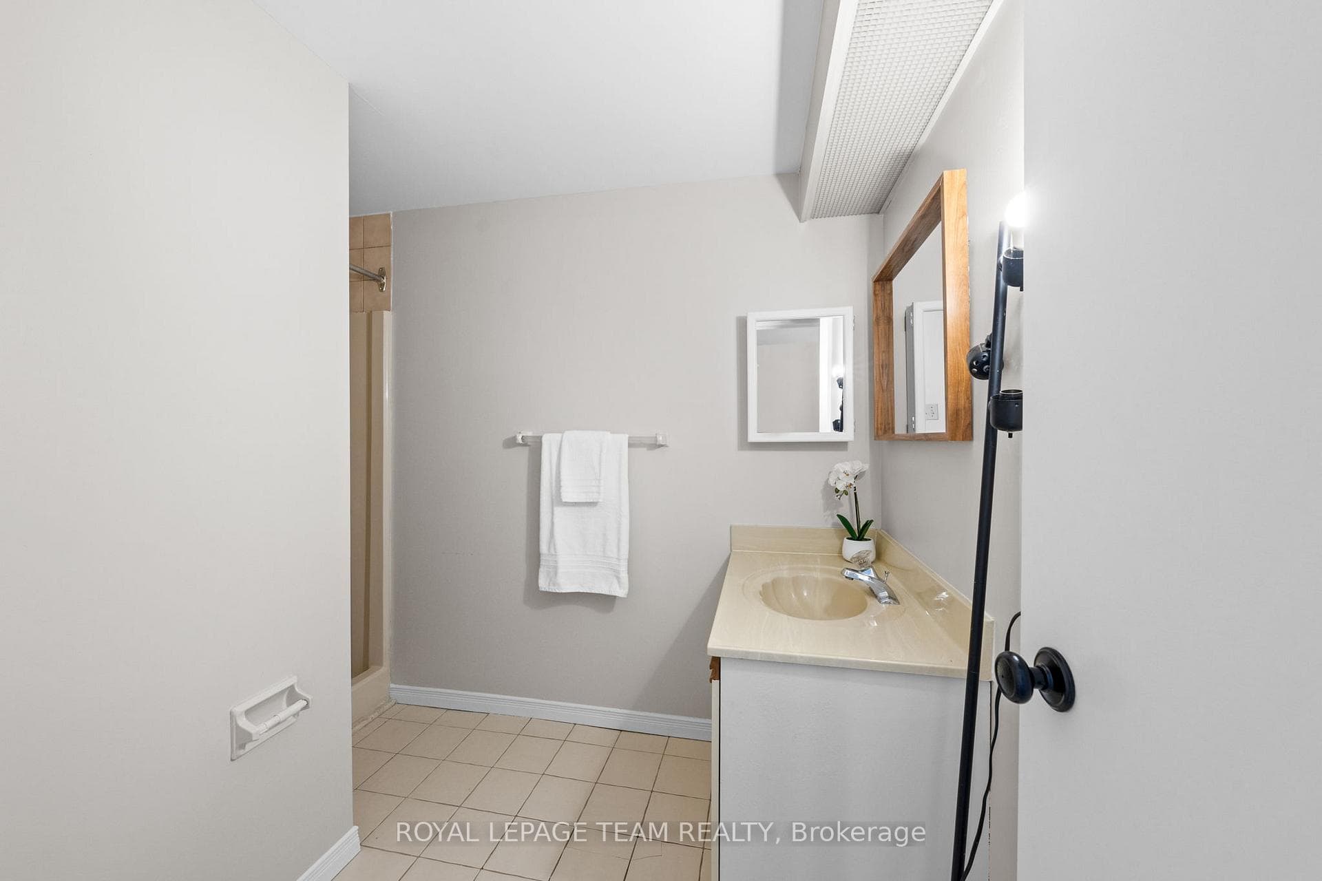 556 Laurier Avenue Unit 1207 photo 35