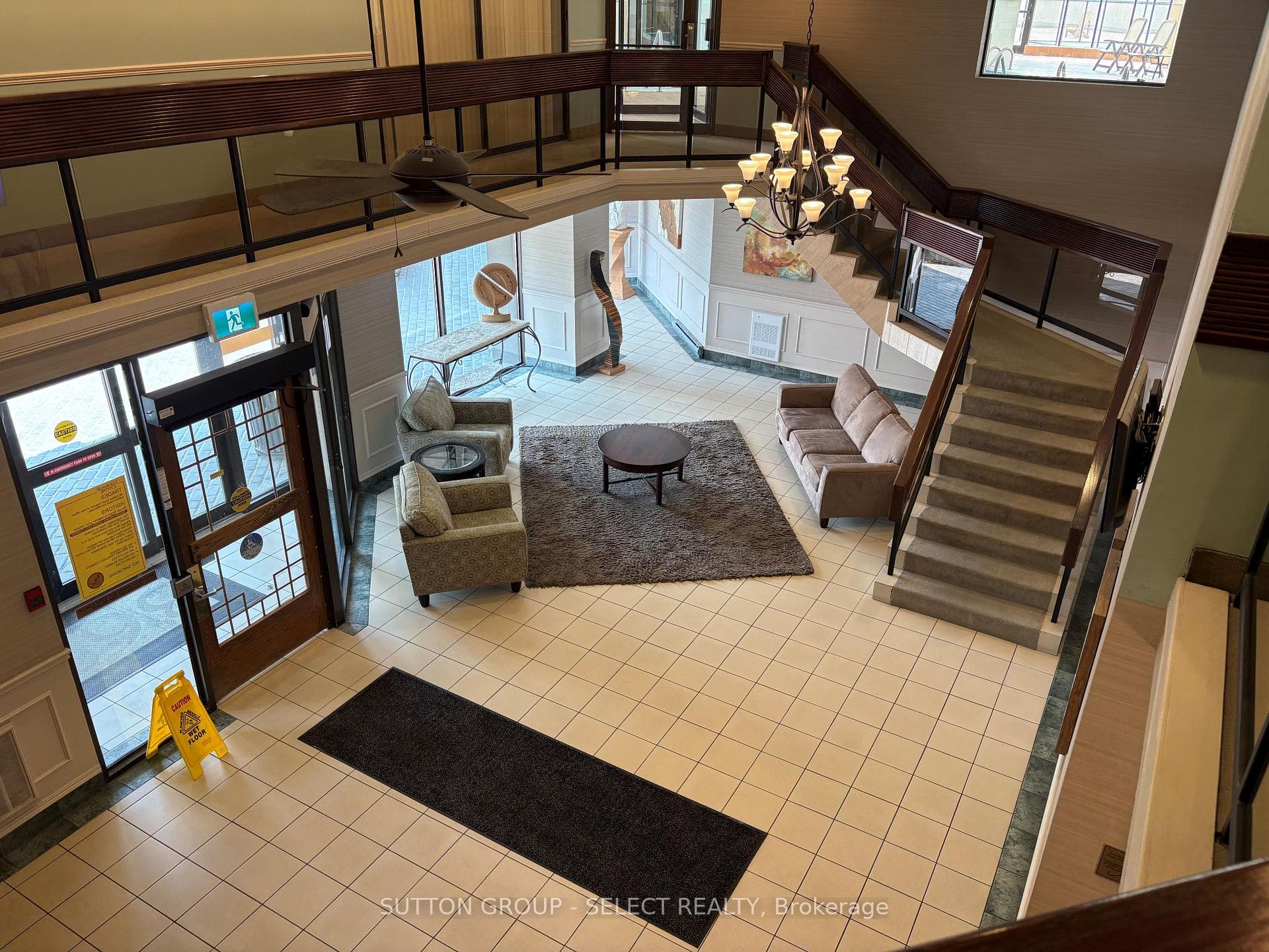 363 COLBORNE Street Unit 1703 photo 3