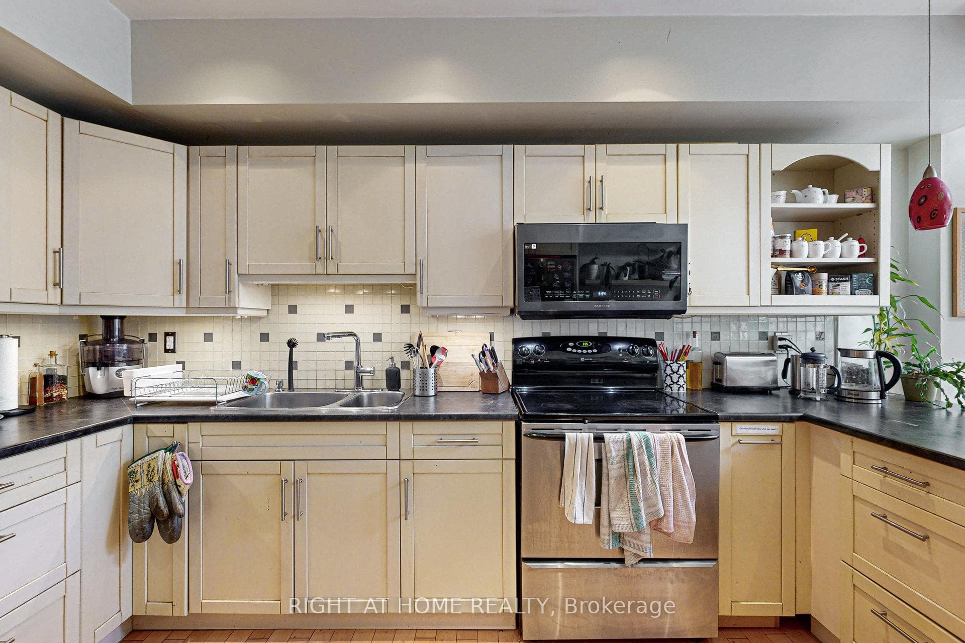149 Yarmouth Road photo 17