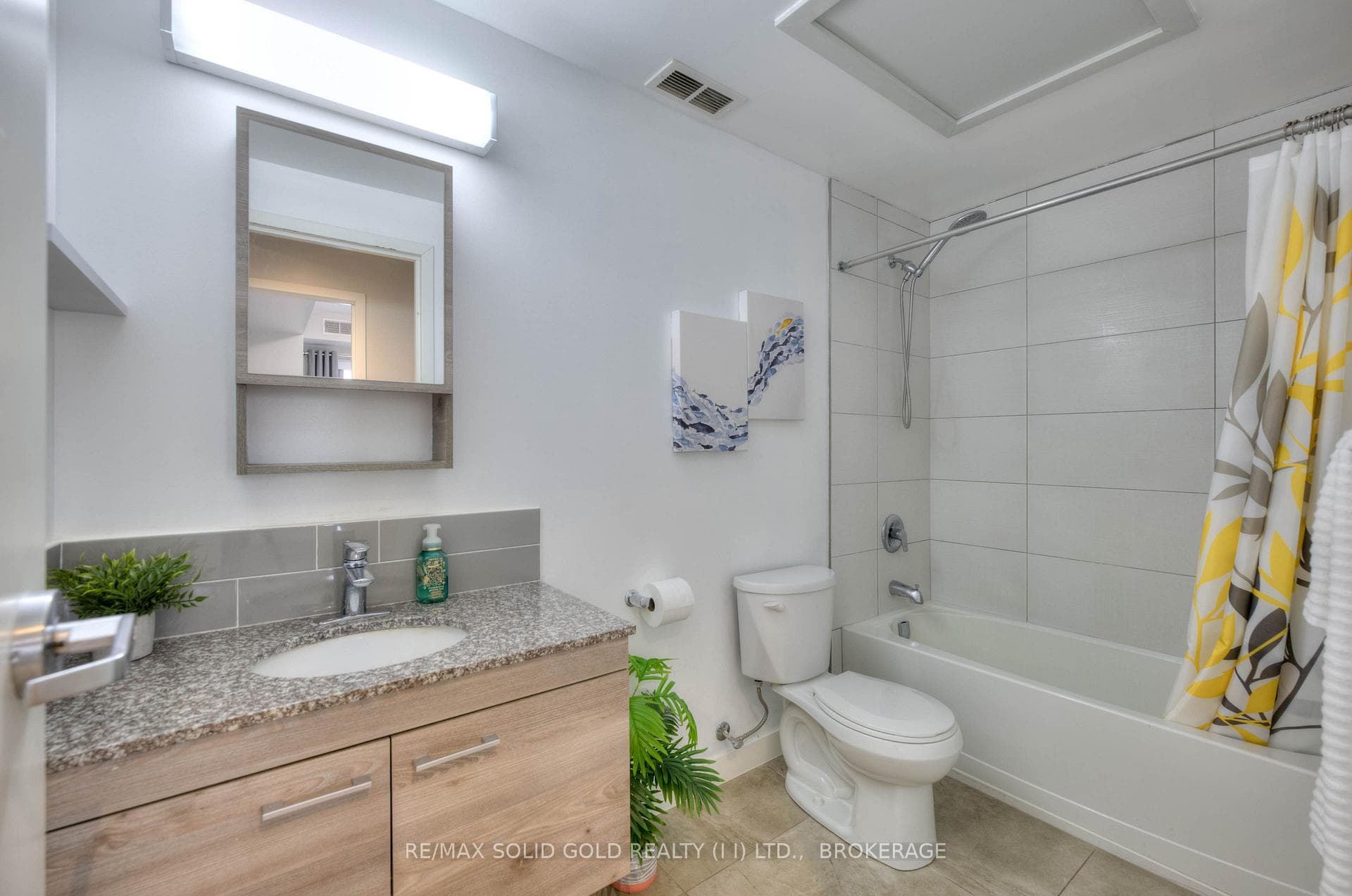 62 BALSAM Street Unit B407 photo 24
