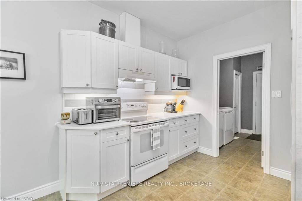 29 OAKWOOD LINKS Lane photo 17