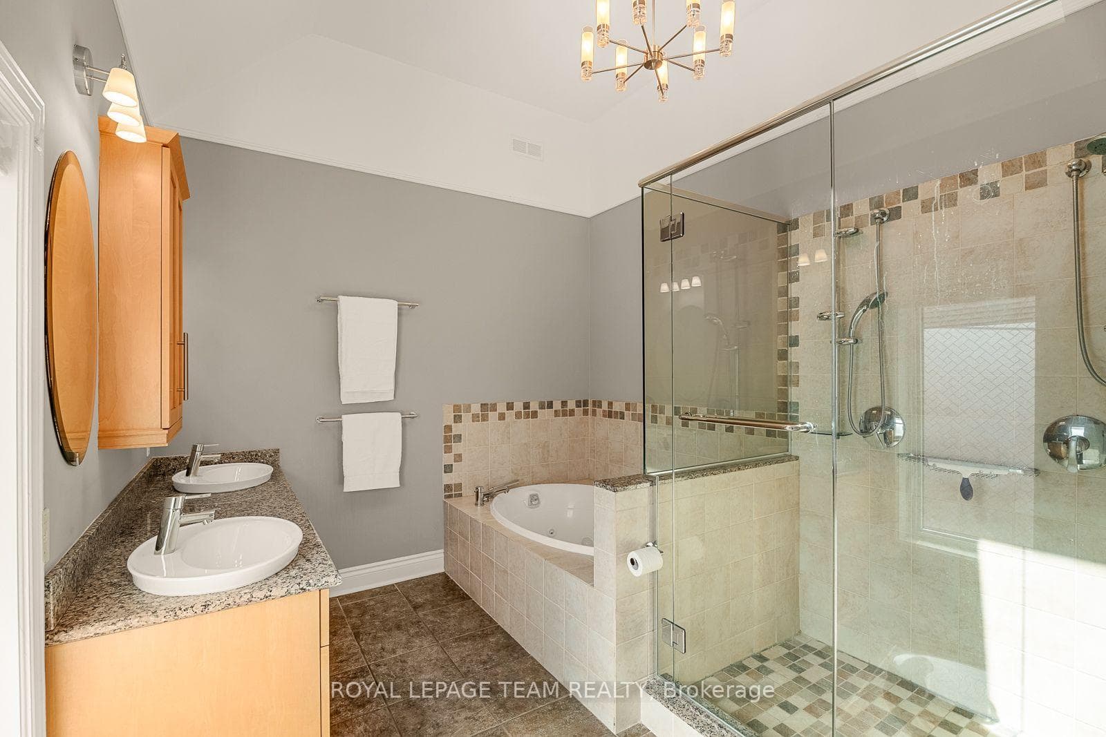 150 Guigues Avenue photo 31