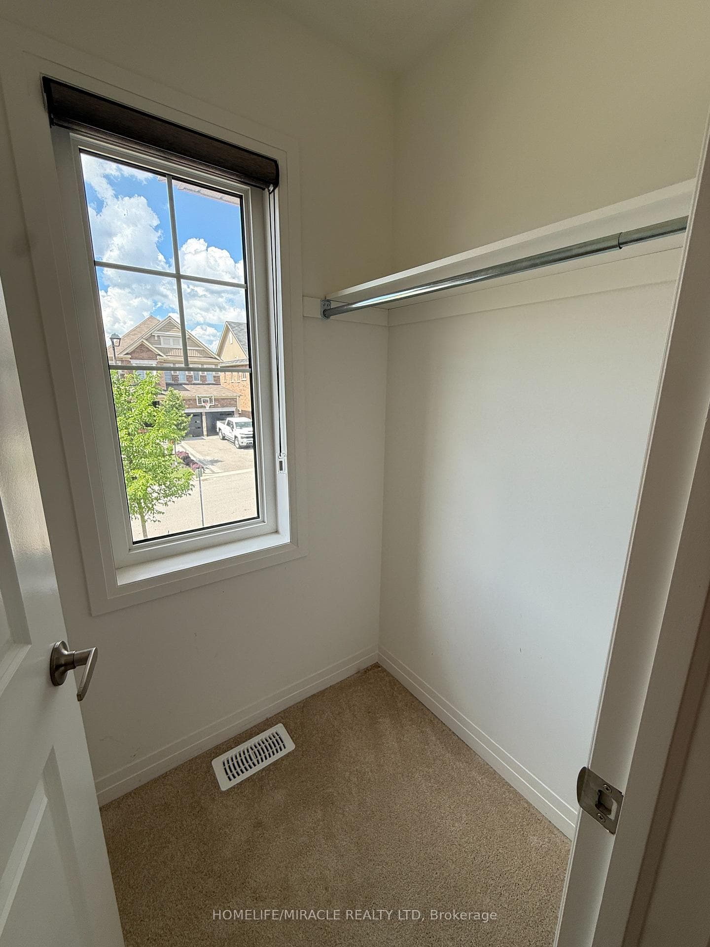 17 Casserley Crescent photo 34