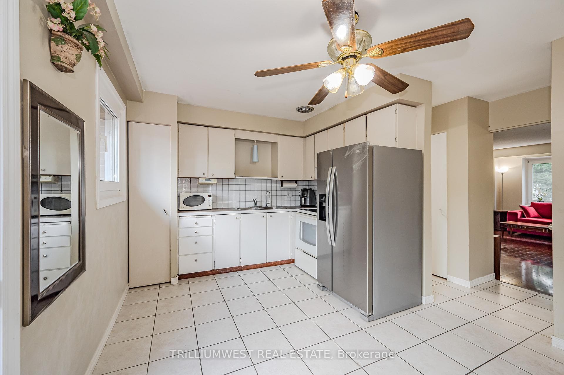 225 Alma Street photo 6