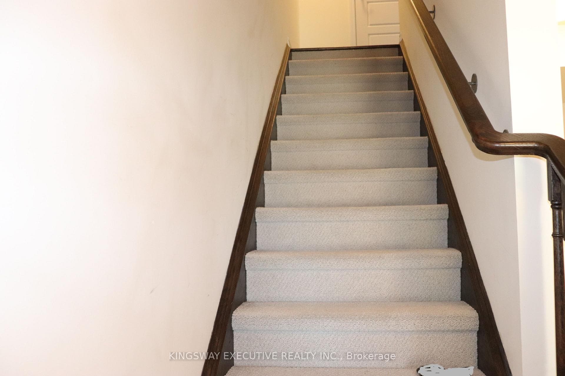 940 BALSAM Court photo 22