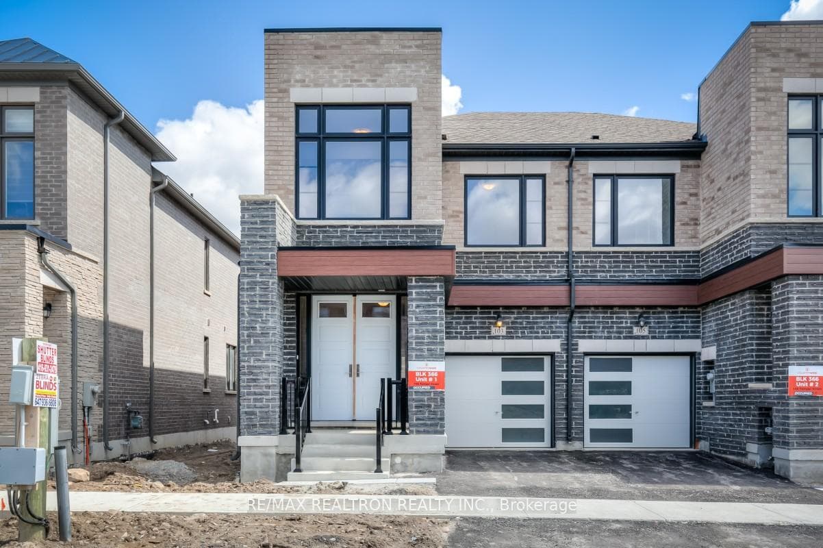 103 Tempel Street photo 1