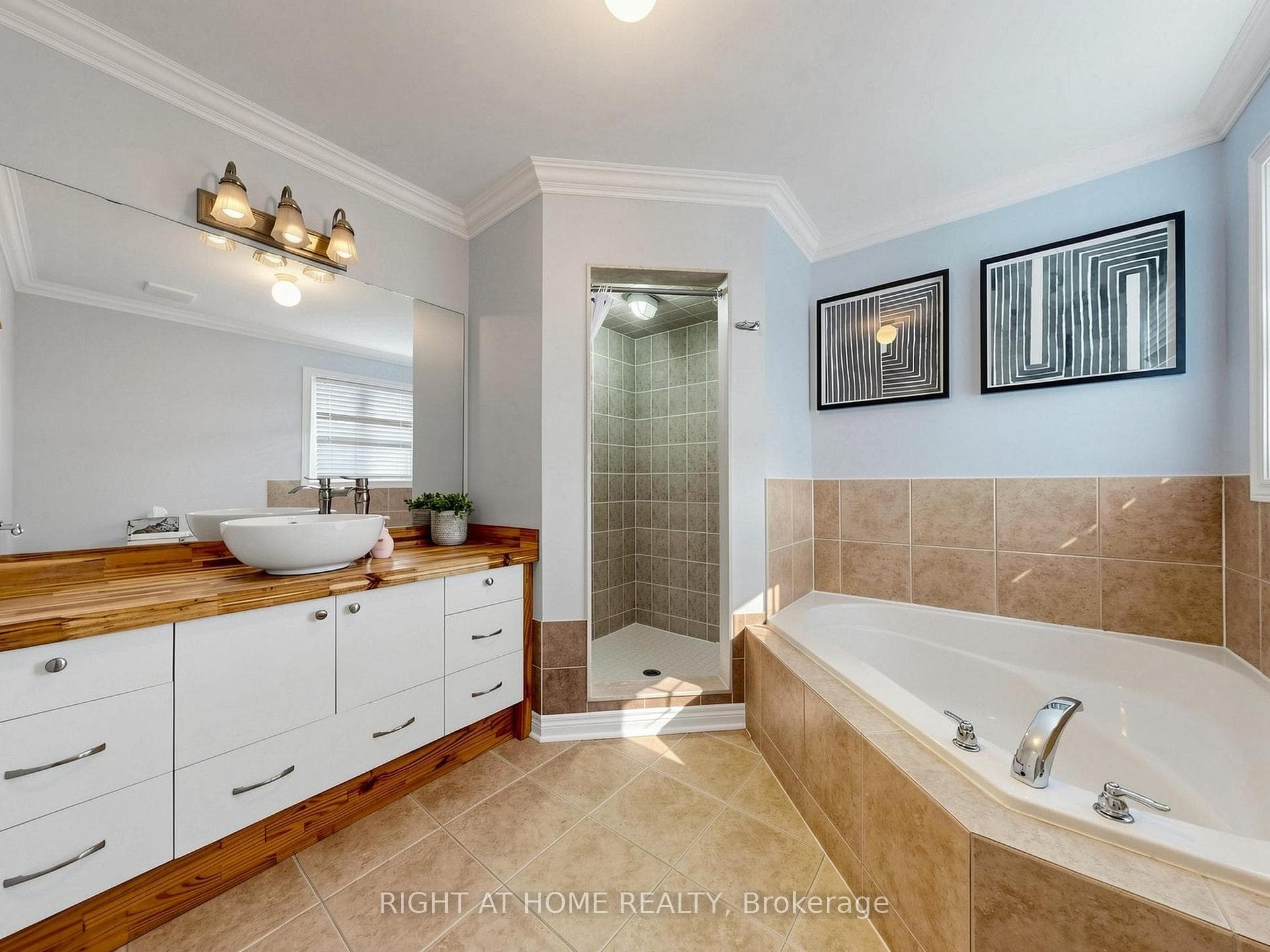 142 Alfred Smith Way photo 21
