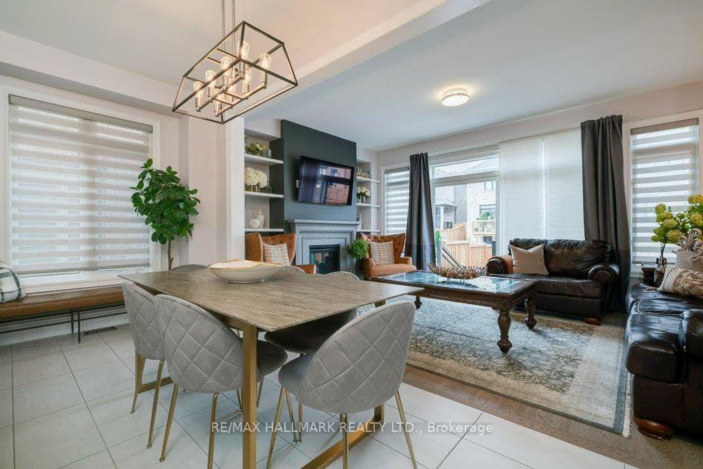 245 Cranbrook Crescent photo 5