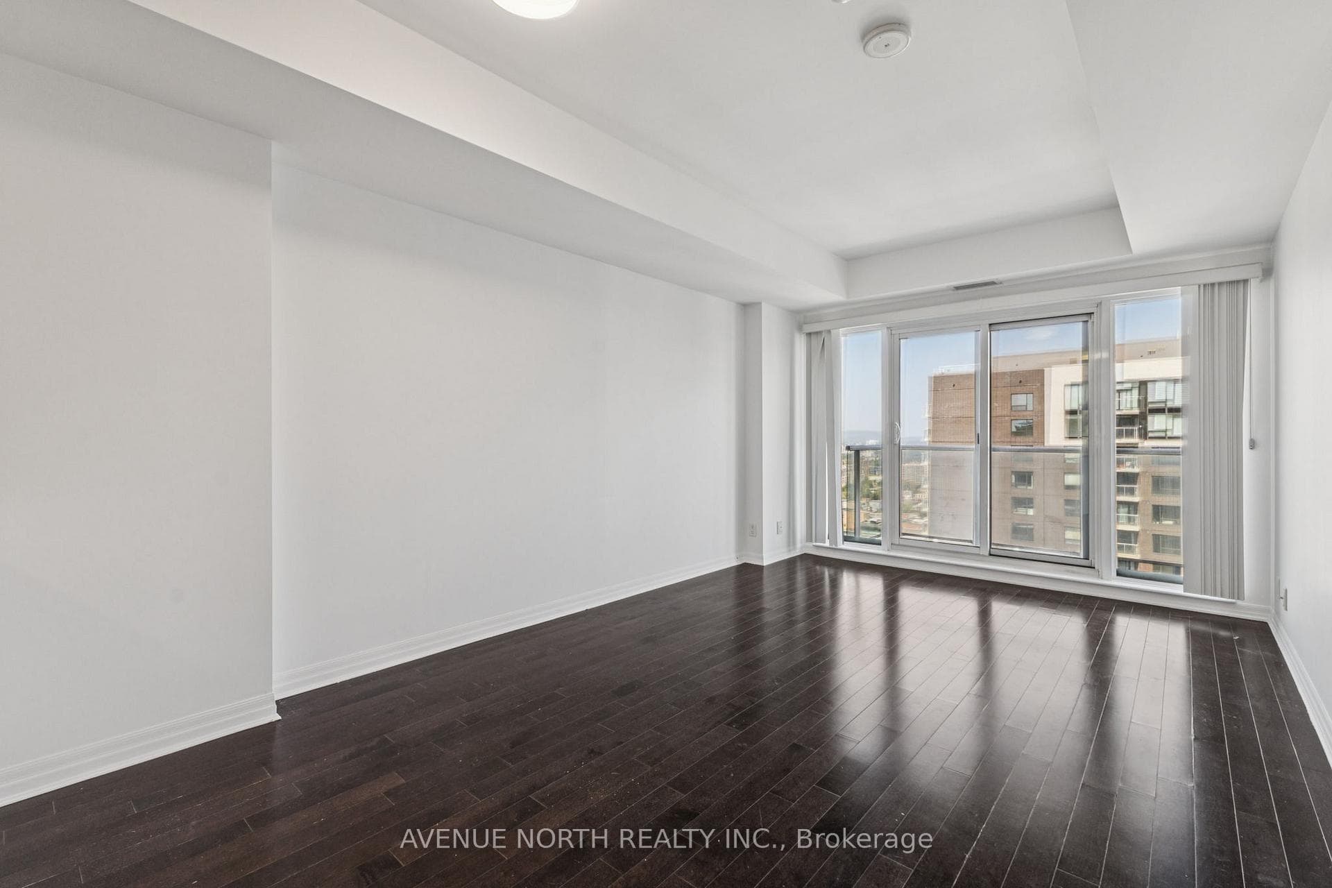 242 Rideau Street Unit 2604 photo 8
