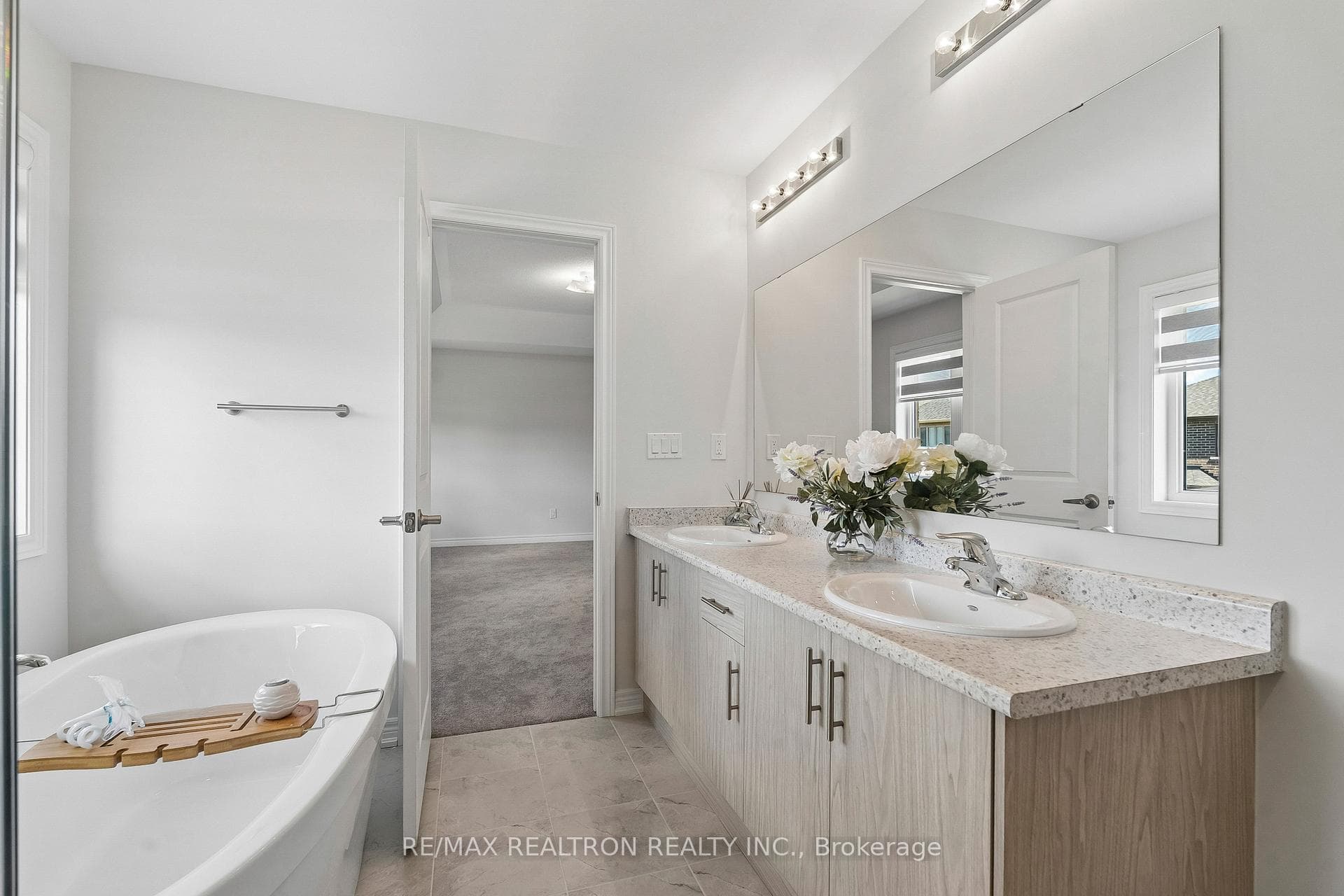 14 Sam Battaglia Cres Crescent photo 29