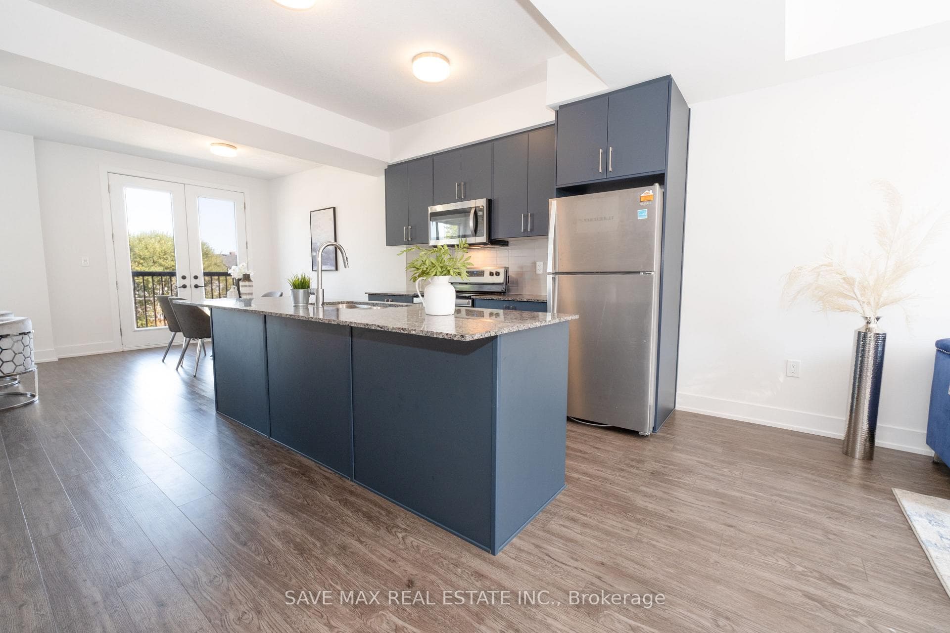 99 Roger Street Unit 18 photo 6