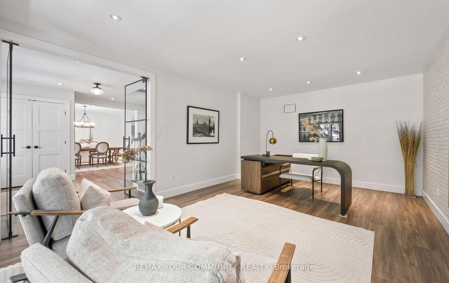 24 Hawthorne Lane photo 7