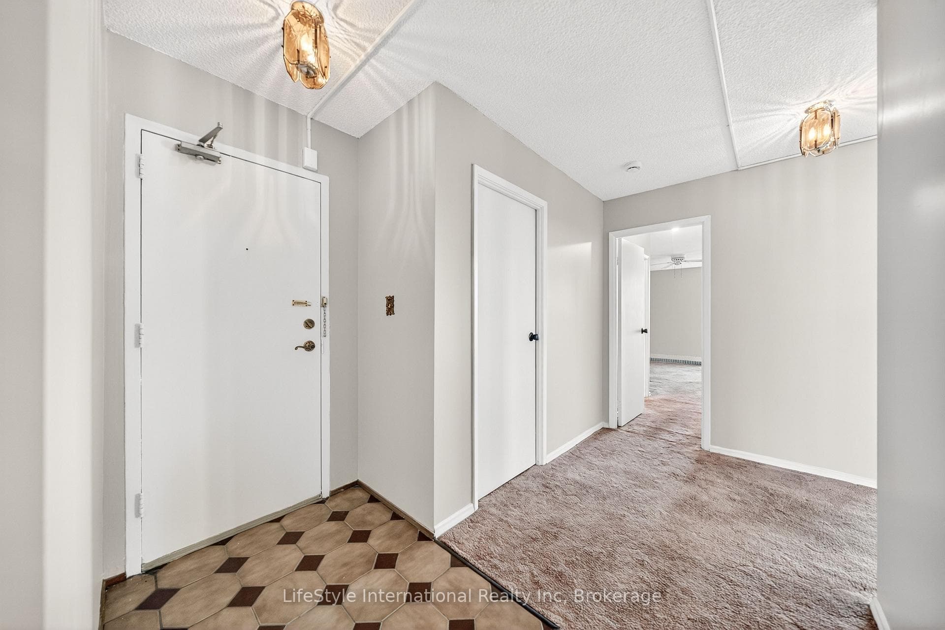 19 Woodlawn Road Unit 512 photo 9