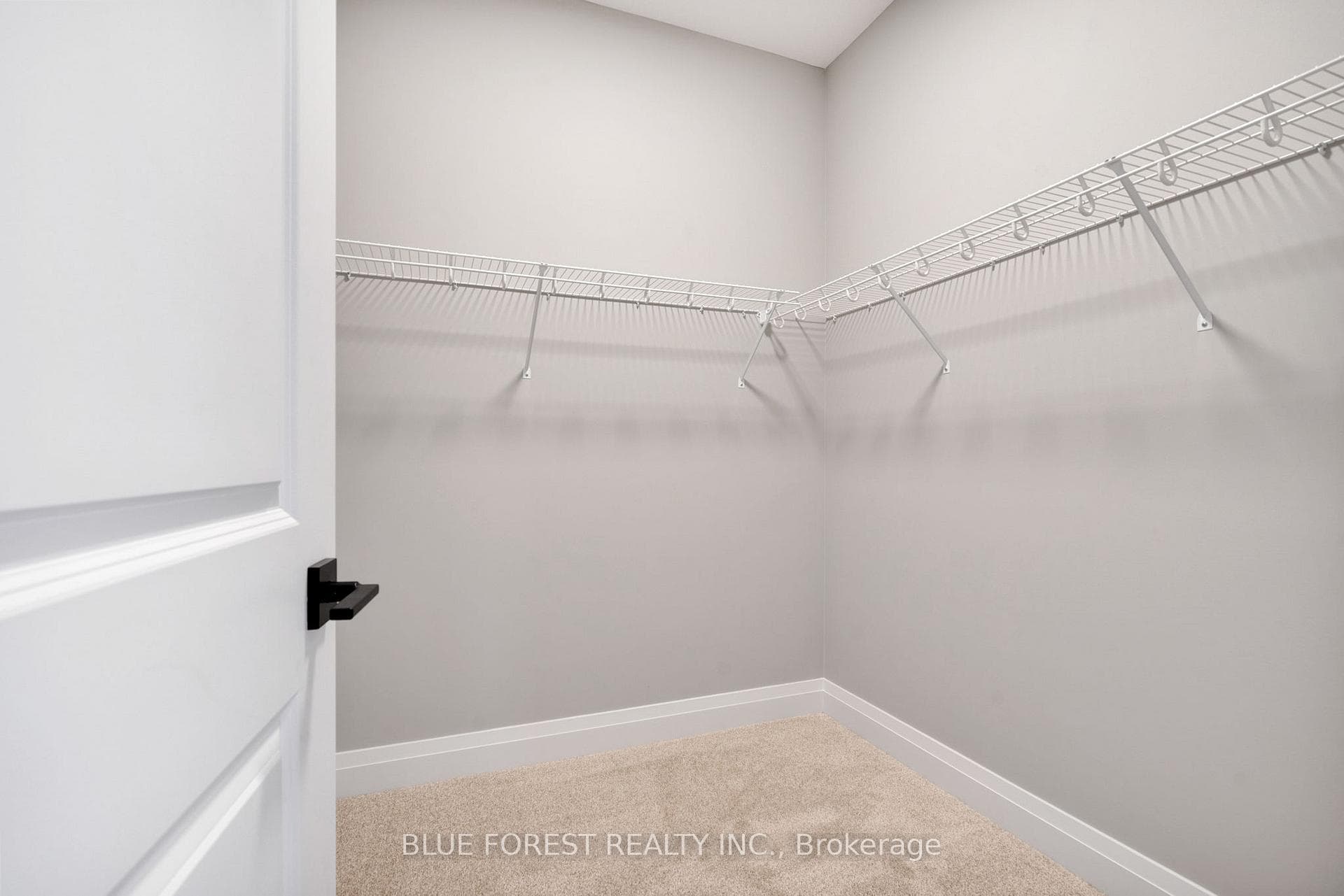 142 SHIRLEY Street photo 24