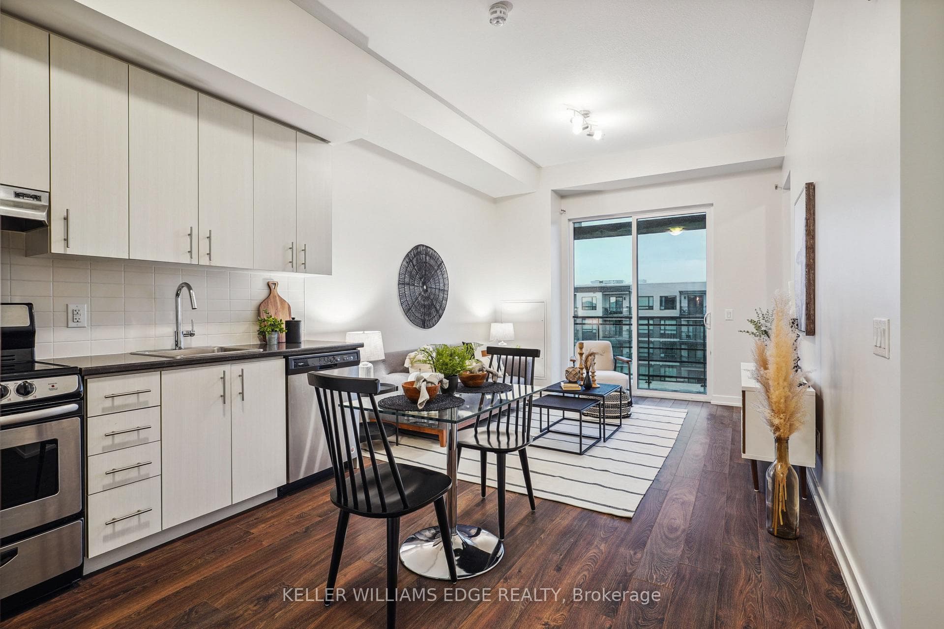 10 Esplanade Lane Unit 617 photo 8
