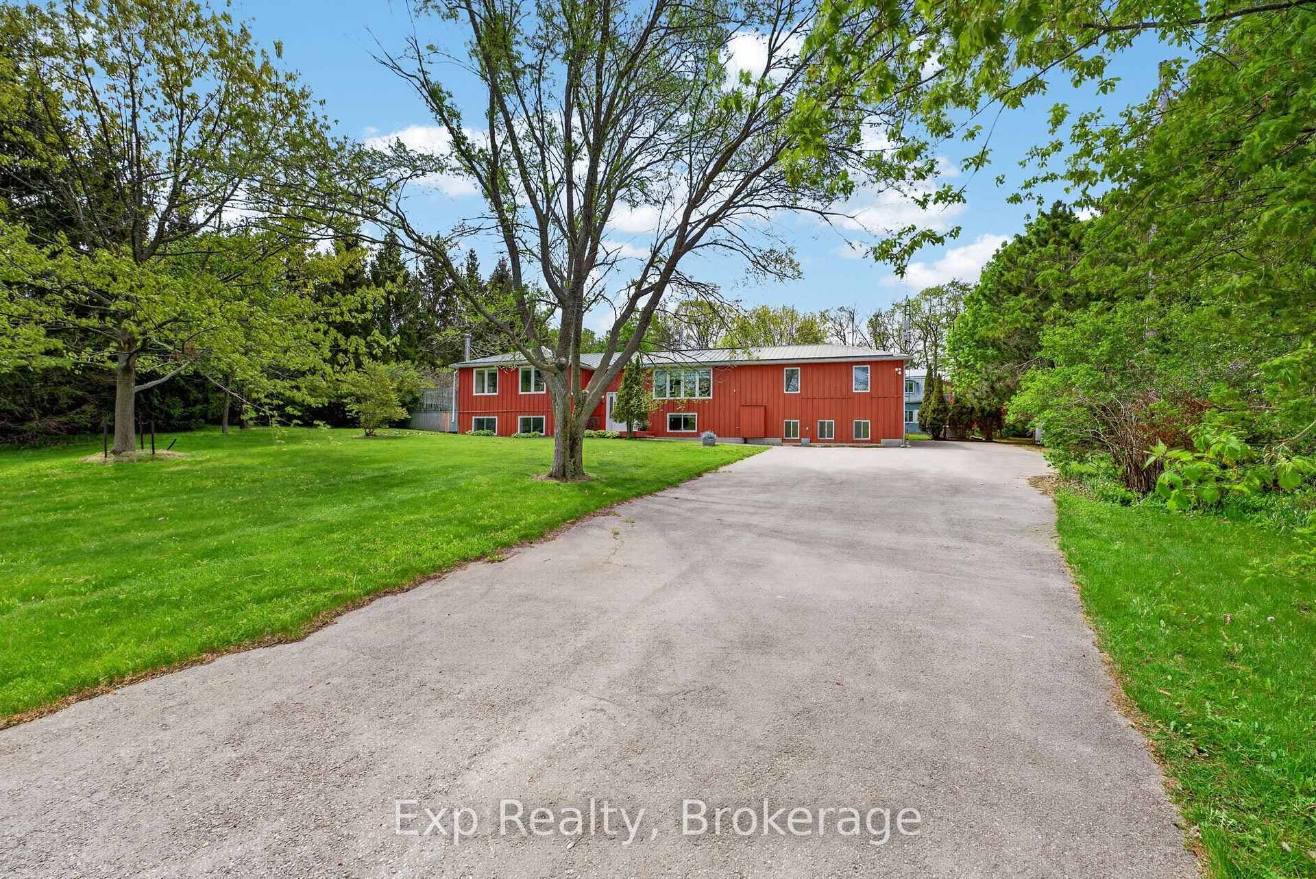 1207 Shannon Road photo 2
