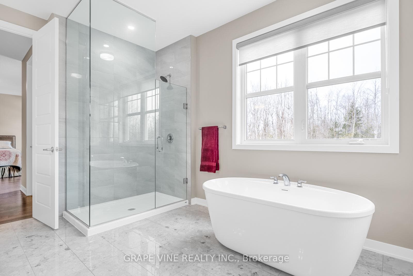 102 Green Ash Avenue photo 25