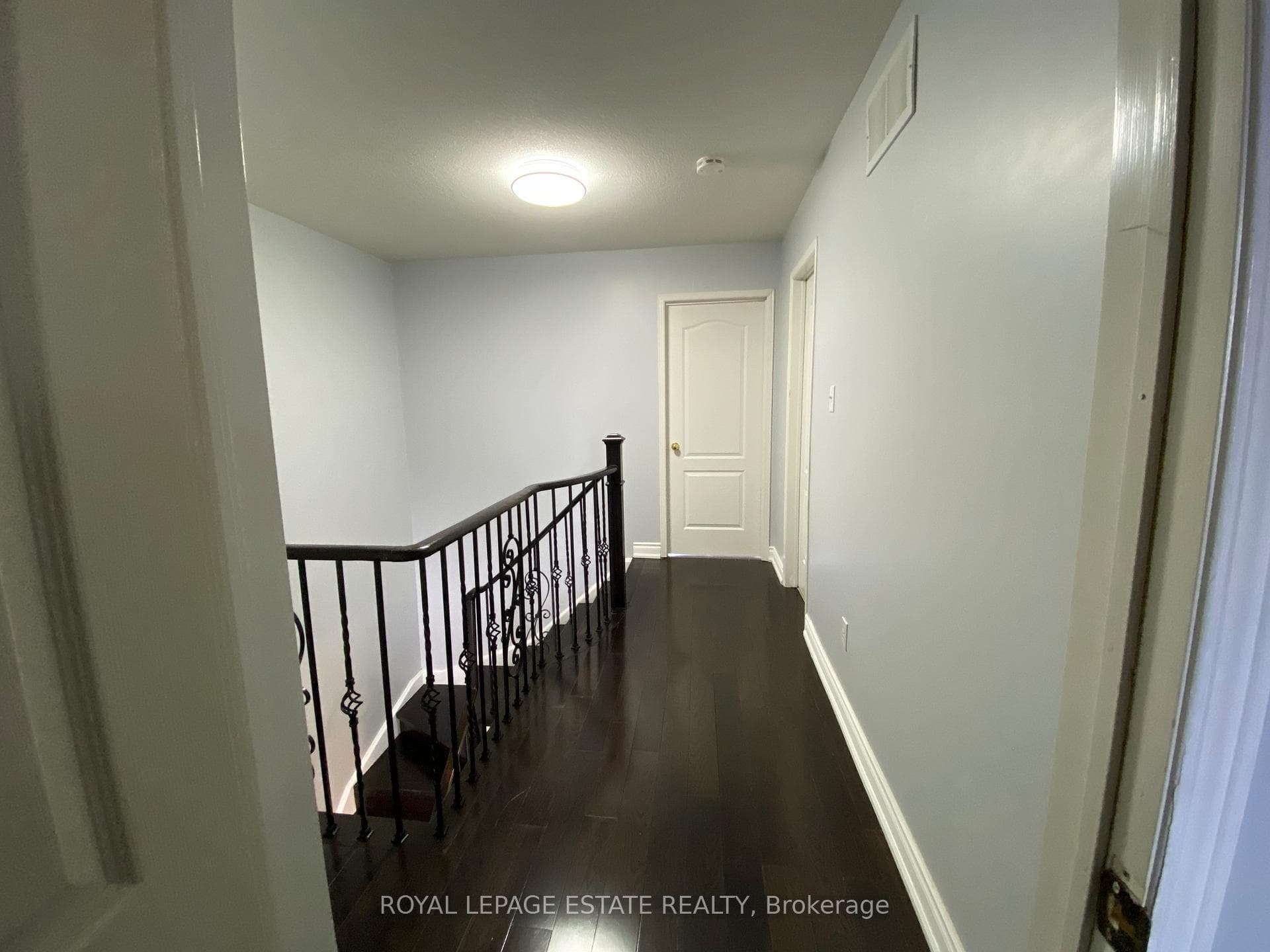 3745 Kingston Road photo 11