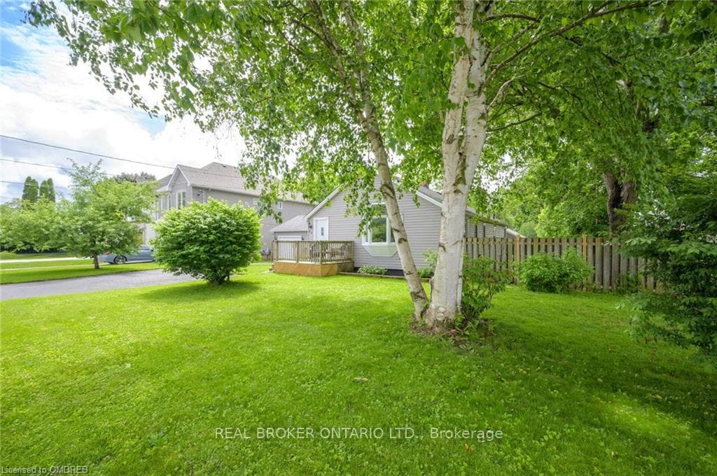 25 Sharpe Avenue photo 32