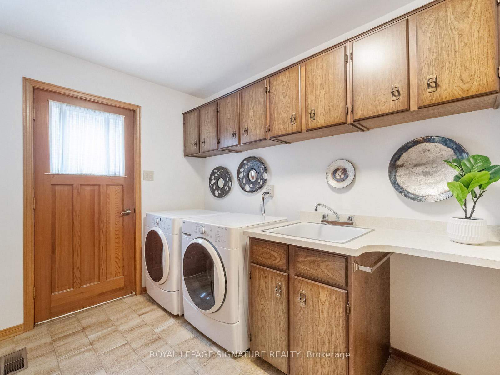 14 Bathgate Drive photo 18