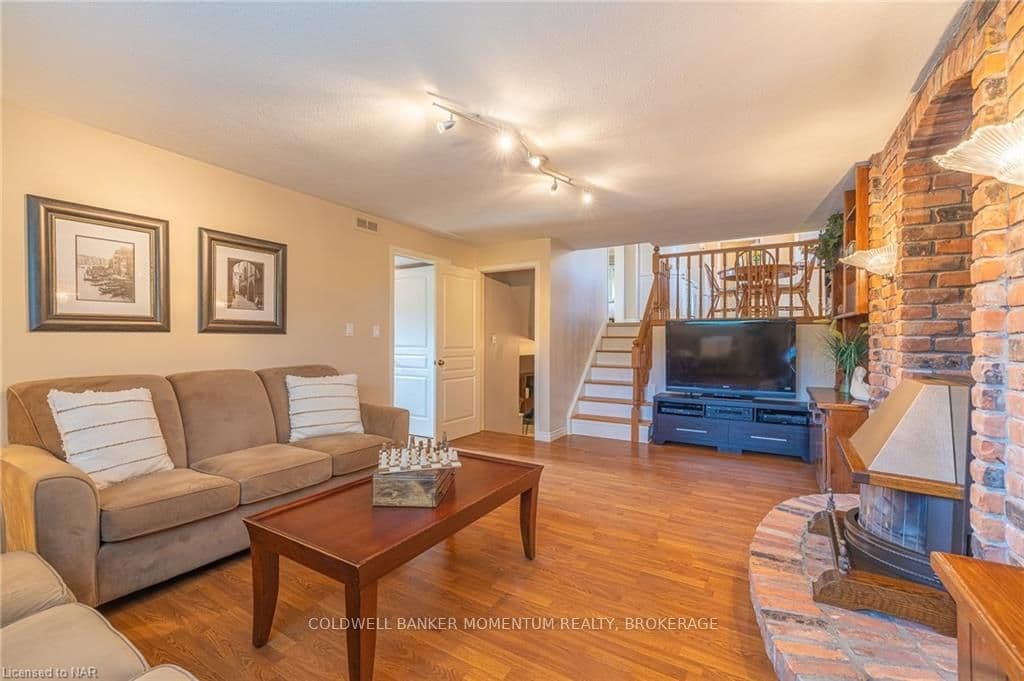 90 JEFFERSON Drive photo 23