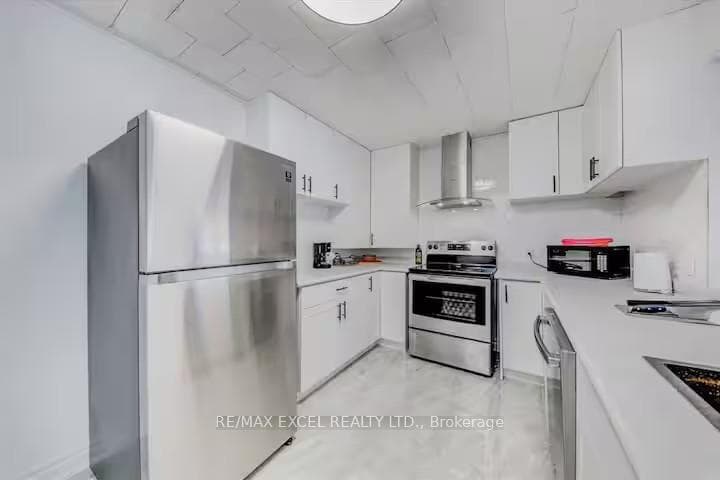 34 Hargrave Road photo 13