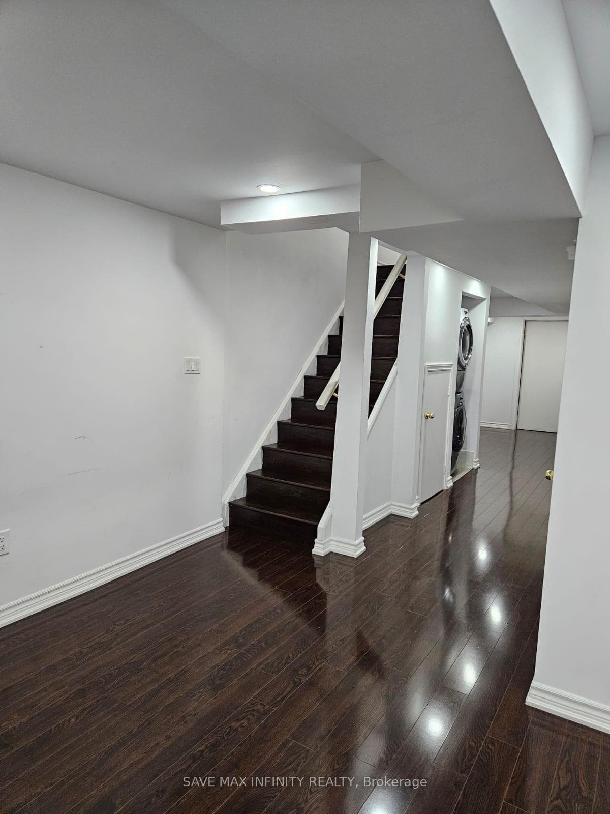 99 Timbertop Crescent photo 17