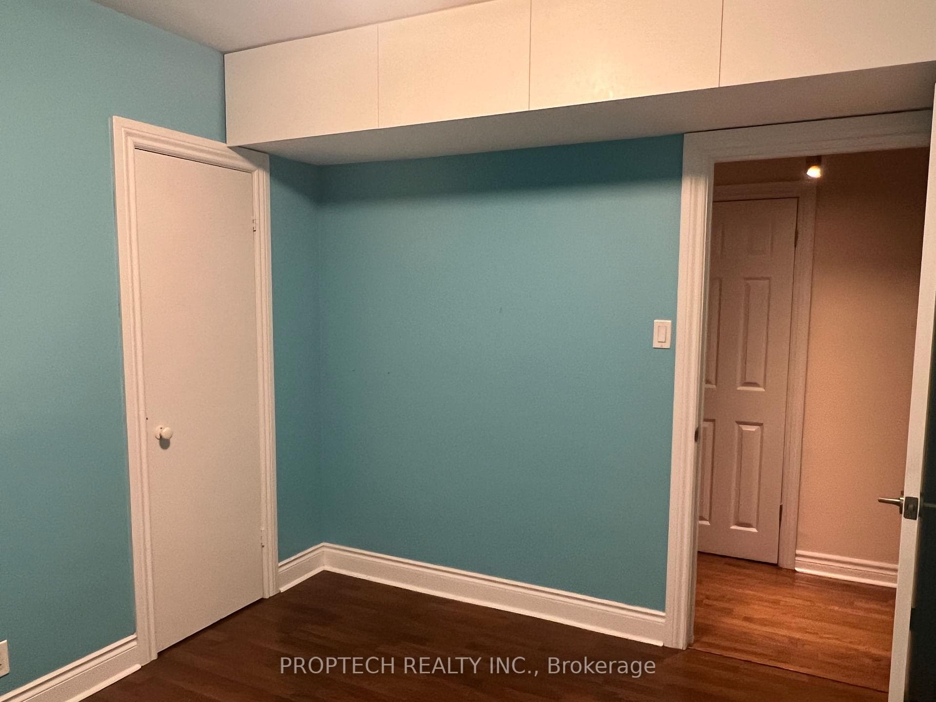41 Cartier Crescent photo 14