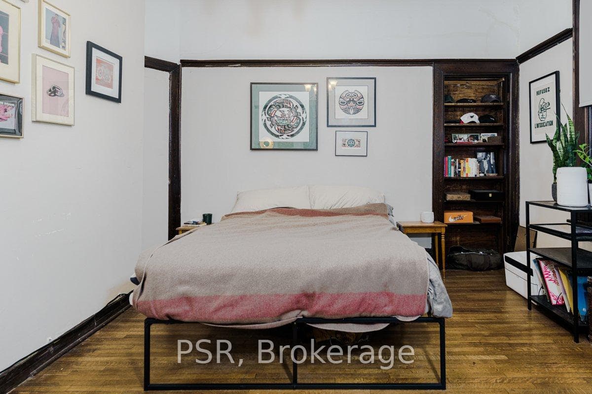 678 Huron Street Unit 200 photo 9