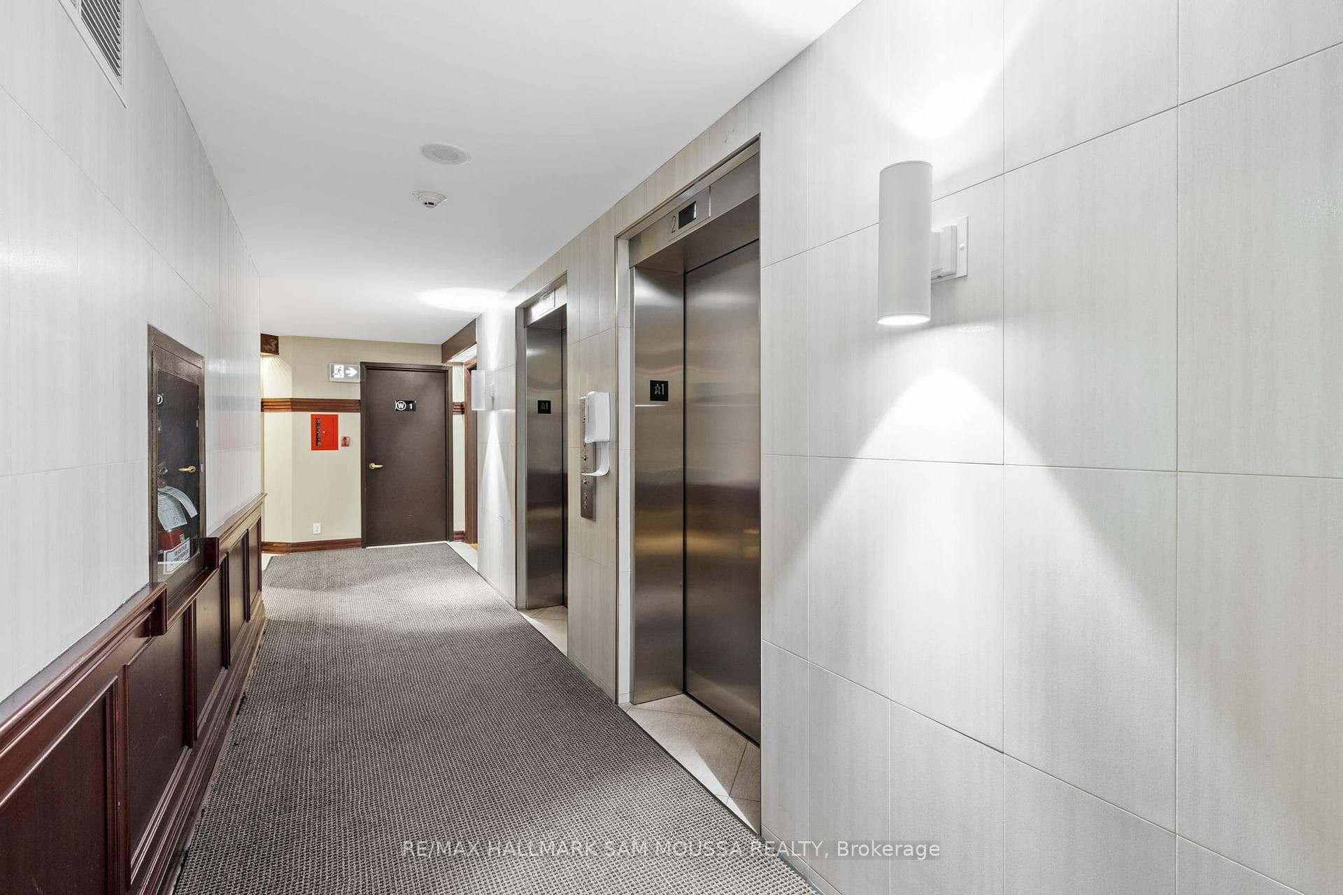 3105 Carling Avenue Unit 504 photo 9
