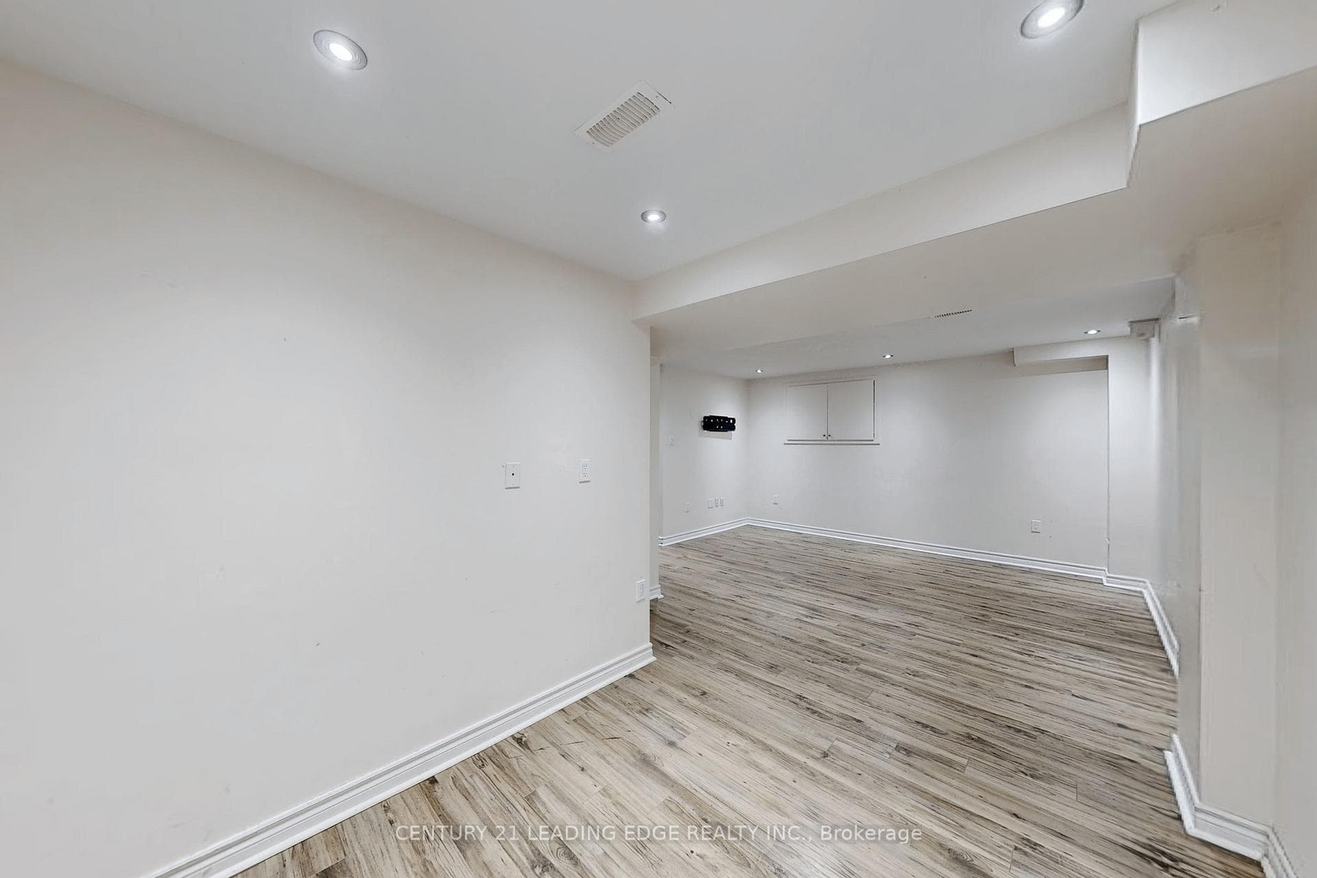 120 BROOKING Street photo 26