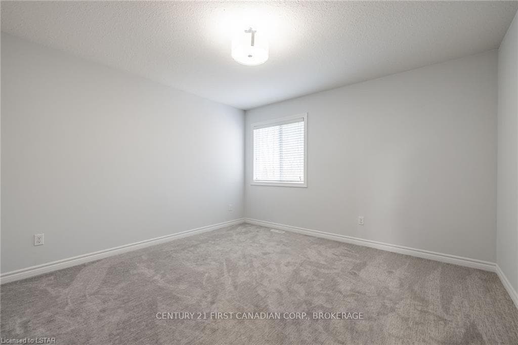2031 SPRINGRIDGE Drive photo 22