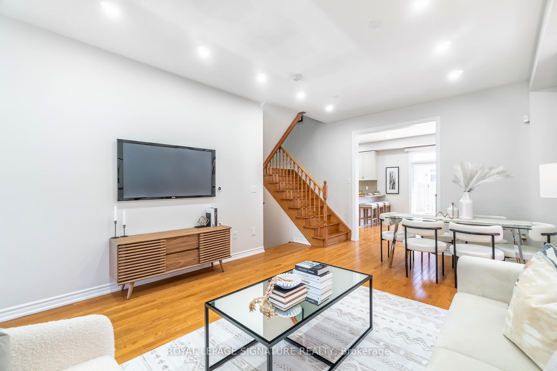 142 Maria Road photo 7