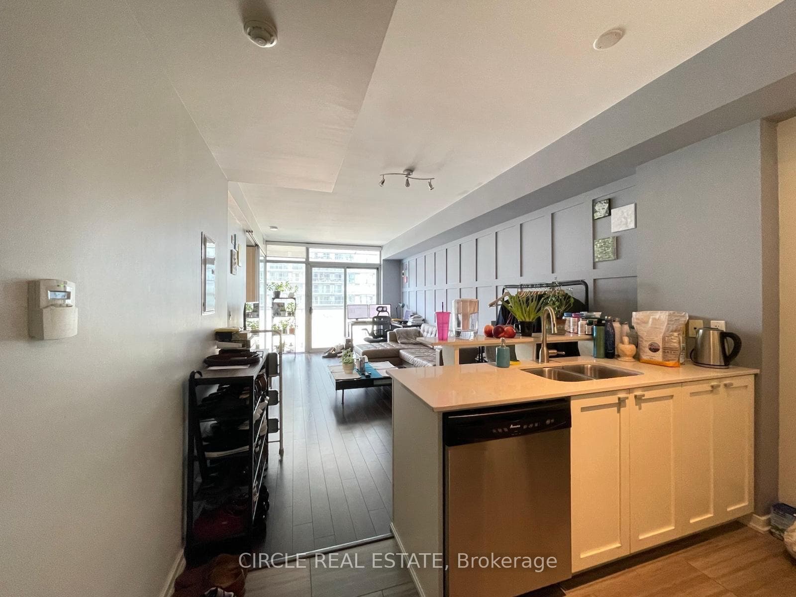 103 The Queensway Avenue Unit 309 photo 6