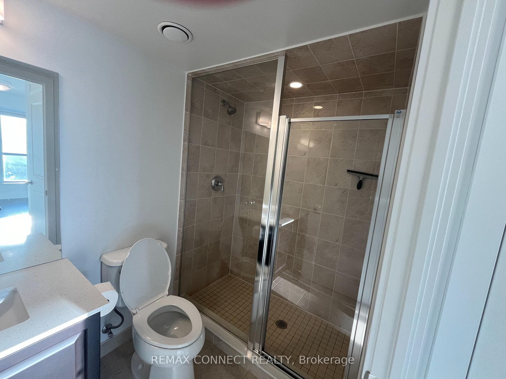 1255 Bayly Street Unit 809 photo 24