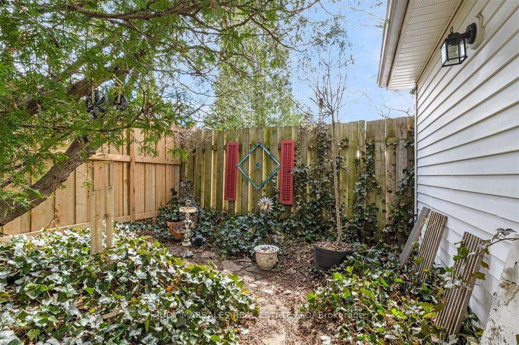 93 Edgemont Street photo 7