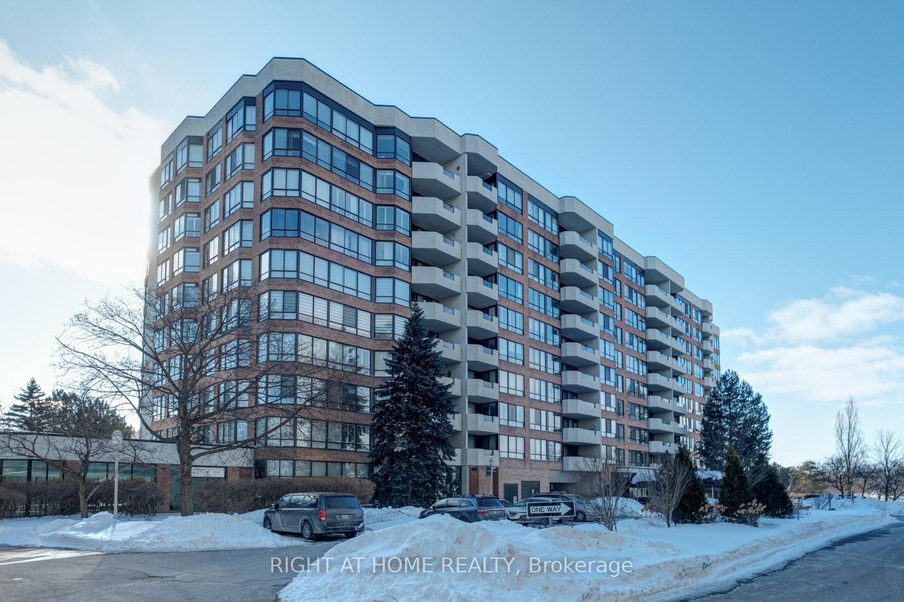 55 Austin Drive Unit 601 photo 1