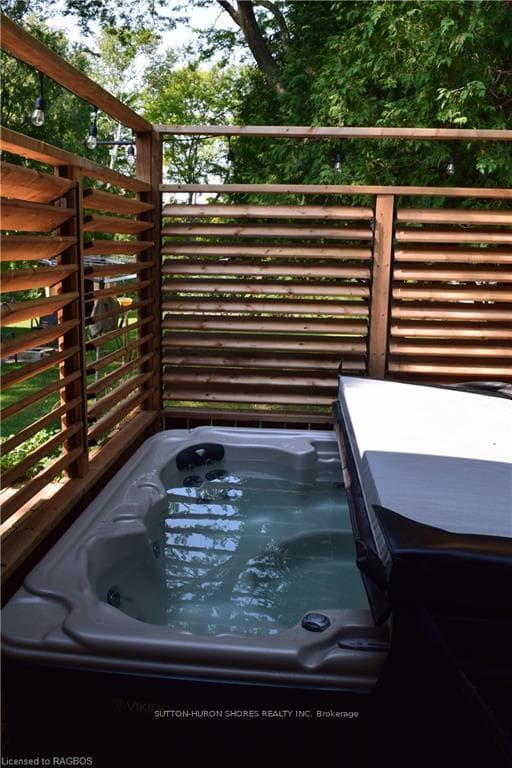 230 TYENDINAGA Drive photo 11