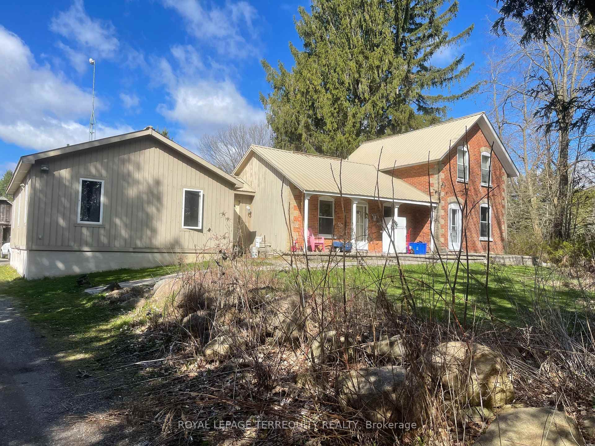 1115 Myrtle Road photo 2